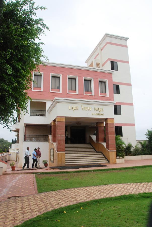 Hotel Lake View Satara Exterior photo